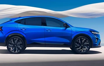 Raised fastback bodywork